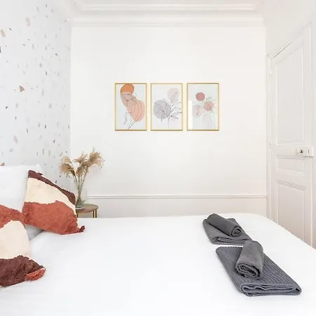 Proche Montparnasse - Jungle - Ii *